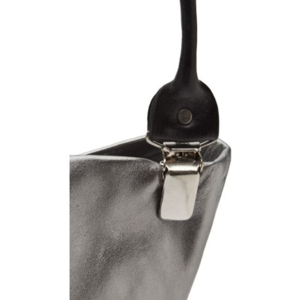 Ann Demeulemeester : Silver bag with removable, interchangeable straps - Picture 8 of 12
